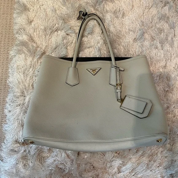 Prada Cuir Tote White - Picture 2 of 16